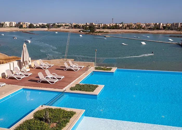 Creek And Residences 5*