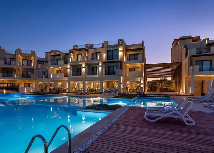 Creek And Residences מלון