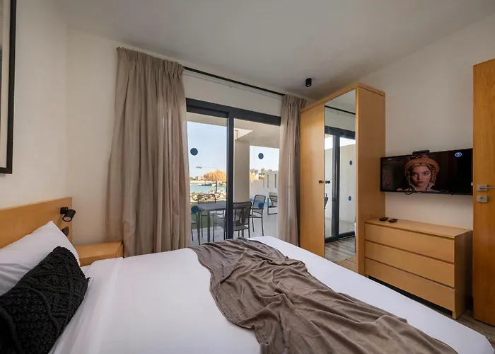 Creek And Residences 5*